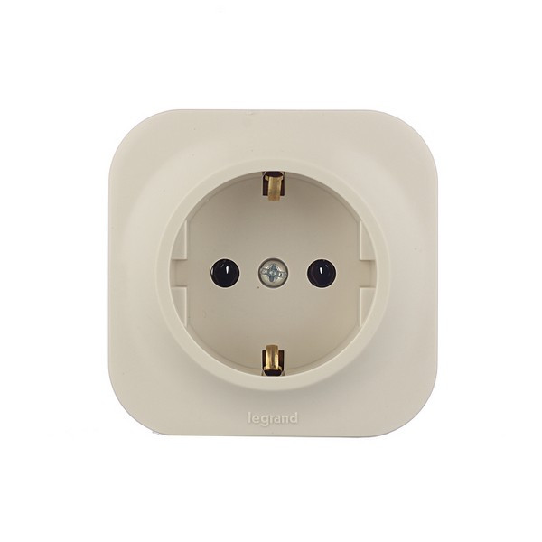 Розетка Legrand Quteo 782241 открытая установка слоновая кость с заземлением