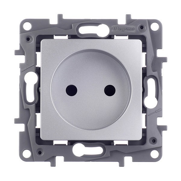 Розетка Legrand Etika 672434 скрытая установка алюминий без заземления со шторками винтовой зажим