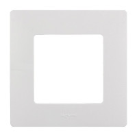 Рамка Legrand Etika 672501 одноместная универсальная белая