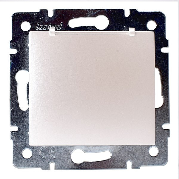 Розетка Lezard KARINA 707-3088-123B скрытая установка жемчужно-белая с заземлением с крышкой