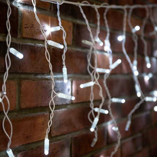 Гирлянда светодиодная Neon-Night Айсикл (бахрома) 88 LED свечение теплое белое 2,4х0,6 м Мерцающий (255-036)